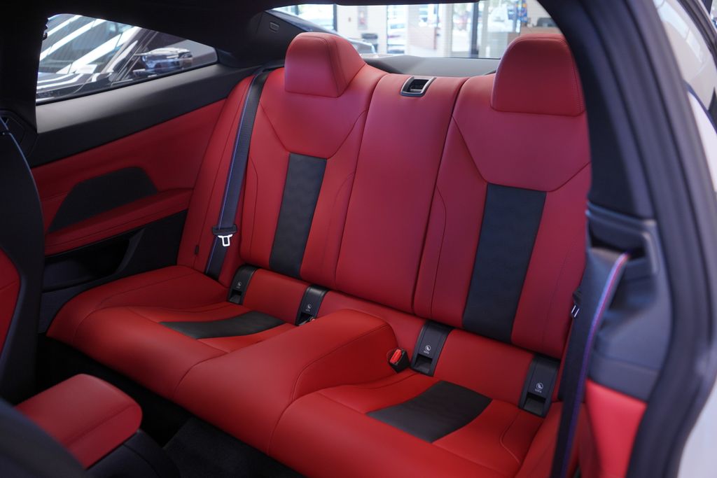 Thumbnail: 2024 BMW M4 - 9