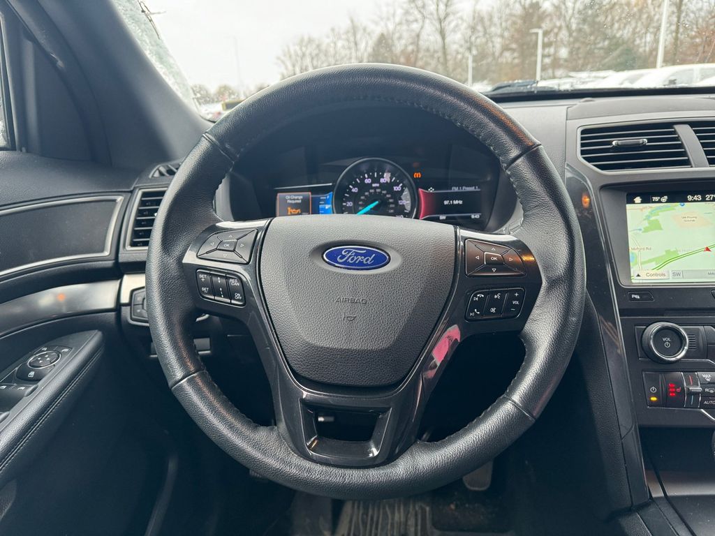 2018 Ford Explorer XLT 11