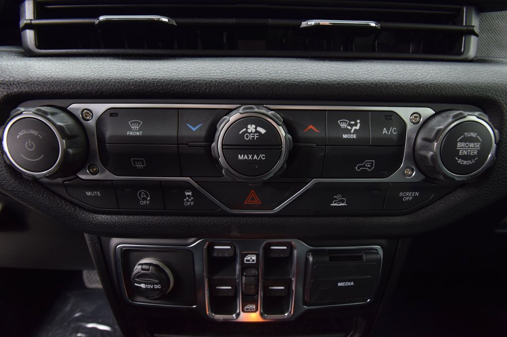 new 2026 Jeep Gladiator car, priced at $41,746