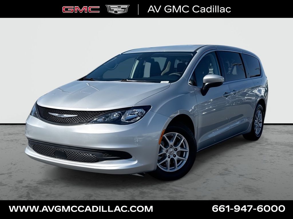 Silver Mist Clearcoat 2023 Chrysler Voyager LX FWD Minivan Front-Wheel Drive 9-Speed Automatic