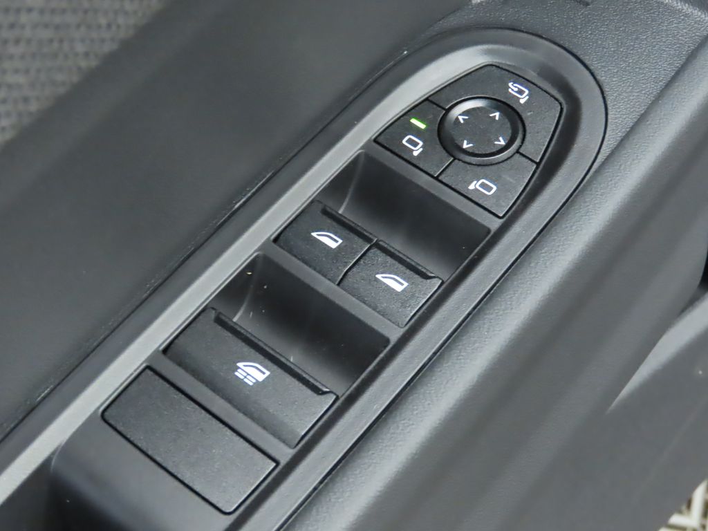 Thumbnail: 2026 MINI Cooper Convertible - 32