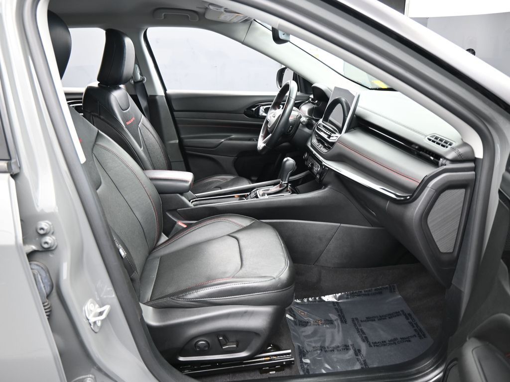 Used 2022 Sting-Gray Clearcoat Jeep Trailhawk image 37