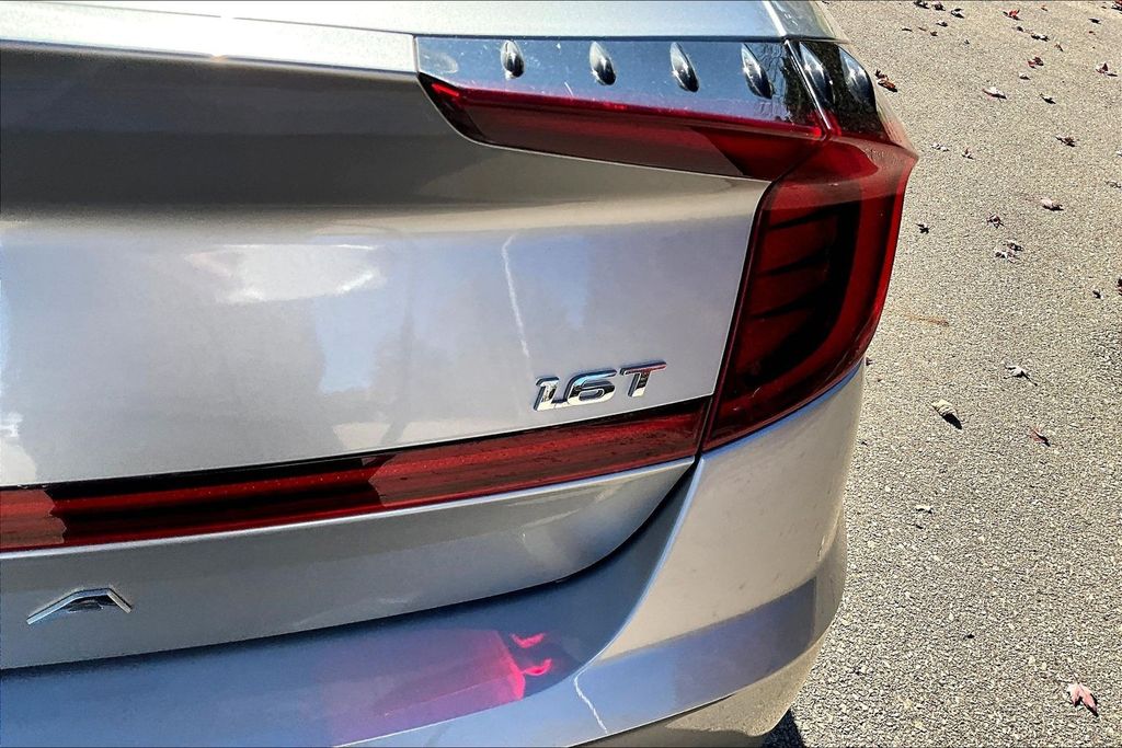 Certified Used 2020 Silver Hyundai SEL Plus image 22