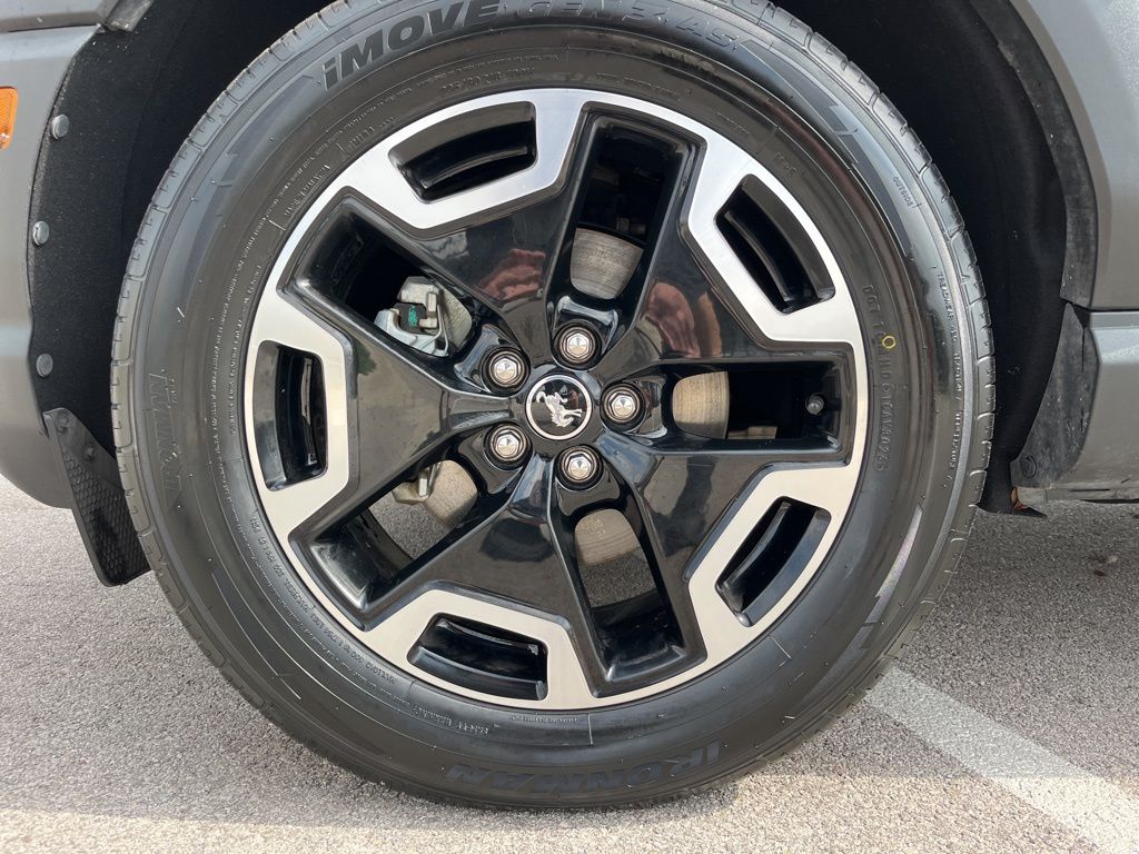 Thumbnail: 2022 Ford Bronco Sport - 13