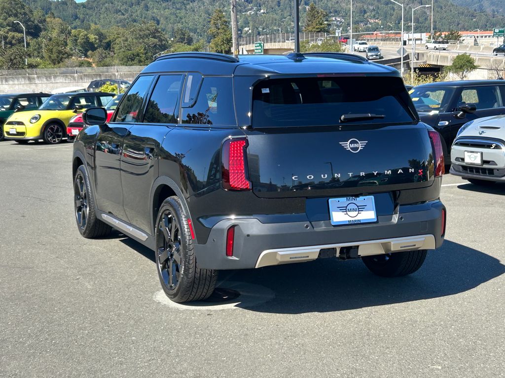 Thumbnail: 2025 MINI Cooper Countryman - 3
