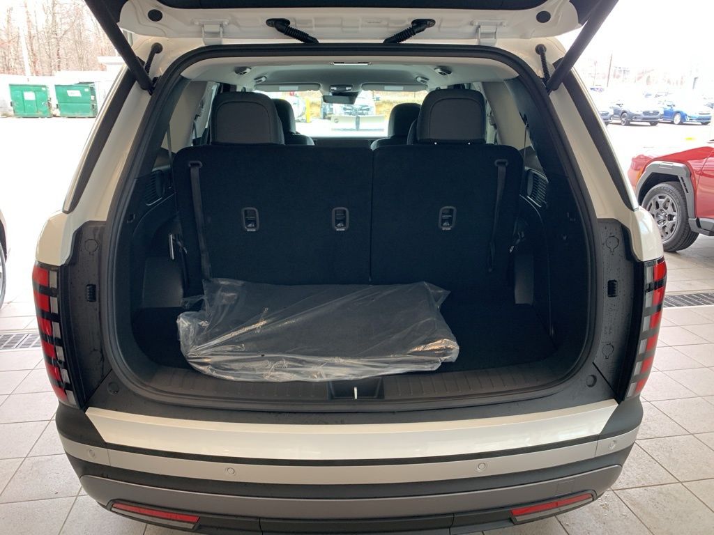 New 2026 White Hyundai SEL image 16