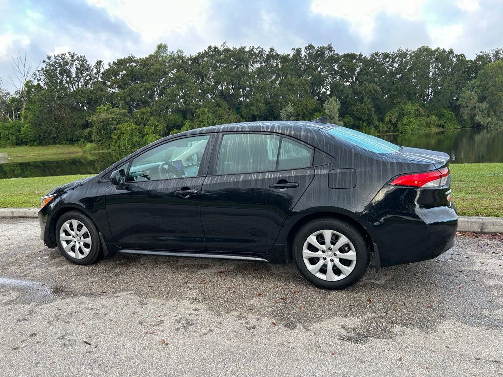 Thumbnail: 2024 Toyota Corolla - 3