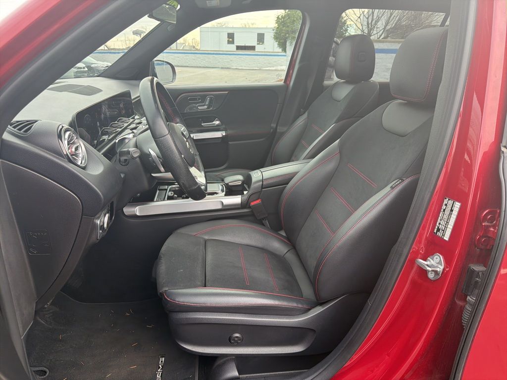 Thumbnail: 2020 Mercedes-Benz GLB - 18