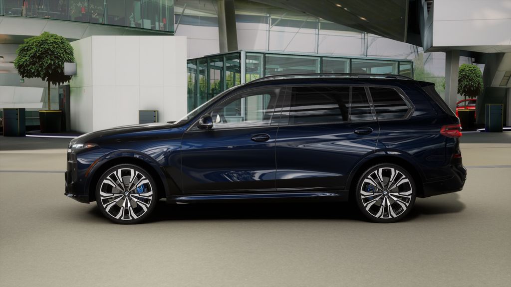 Thumbnail: 2026 BMW X7 - 32
