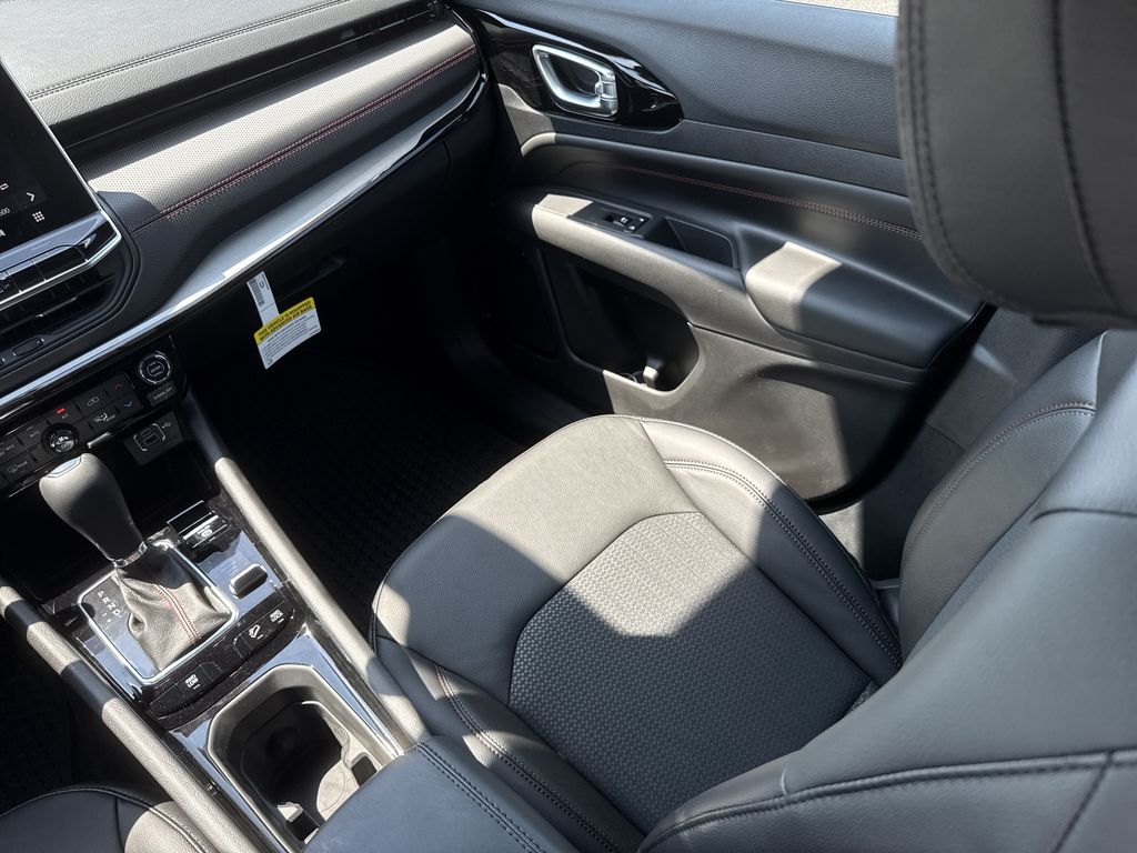 2026 Jeep Compass Trailhawk Black at Victoria Chrysler Dodge Jeep Ram