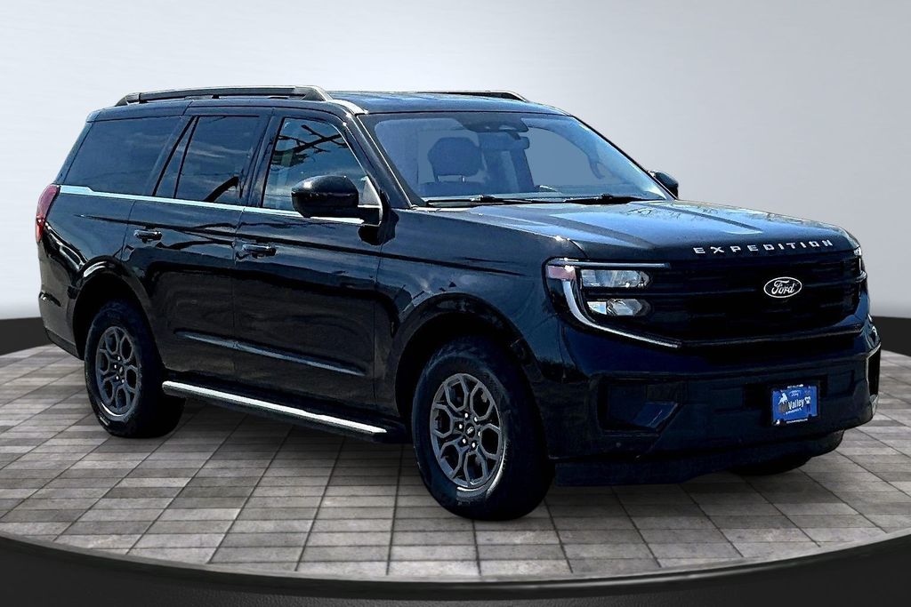 Black Metallic 2025 Ford Expedition SUV / Crossover Four-Wheel Drive Automatic
