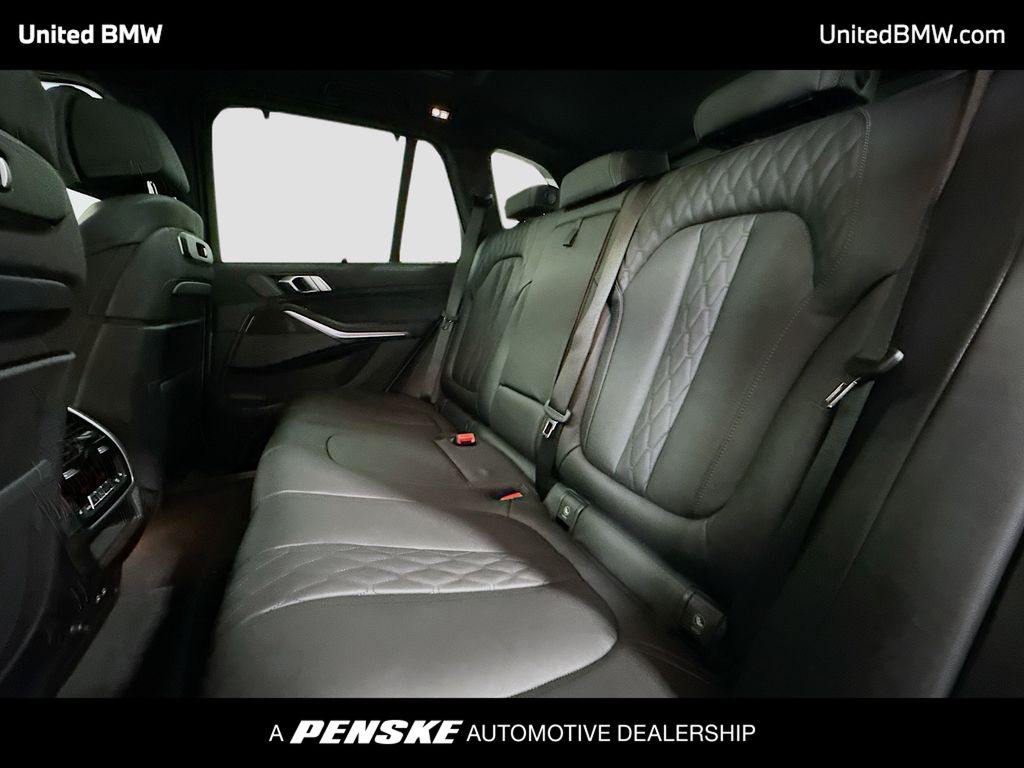 Thumbnail: 2026 BMW X5 - 13