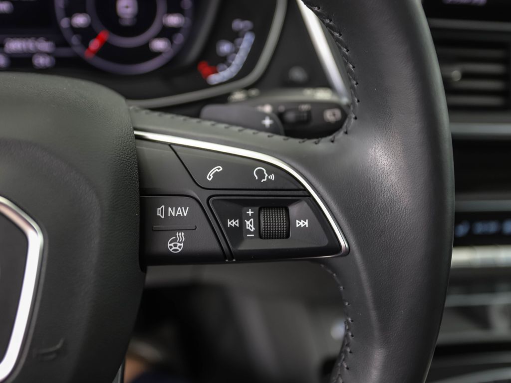 Thumbnail: 2019 Audi Q5 - 13