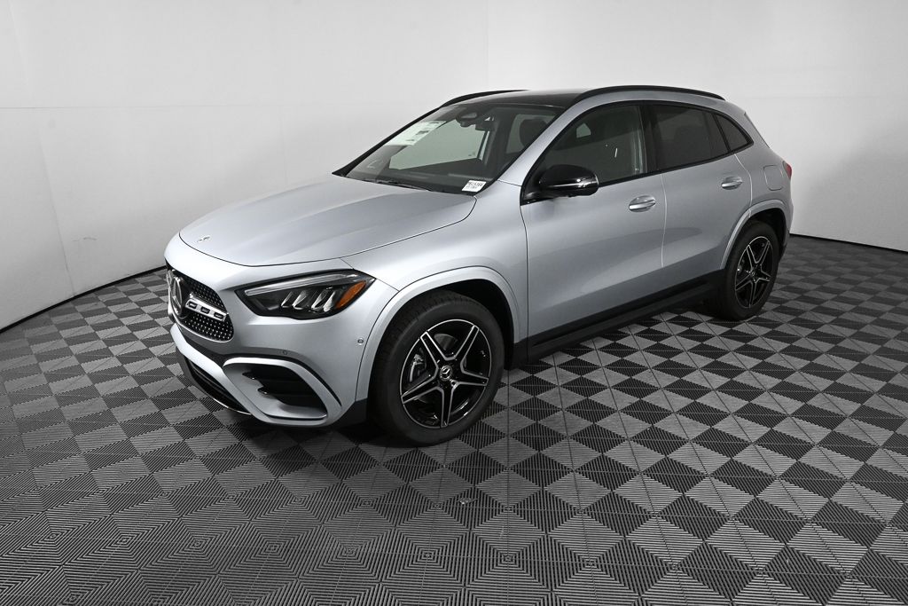Silver 2026 Mercedes-Benz GLA SUV / Crossover Front-Wheel Drive 8-Speed Dual Clutch