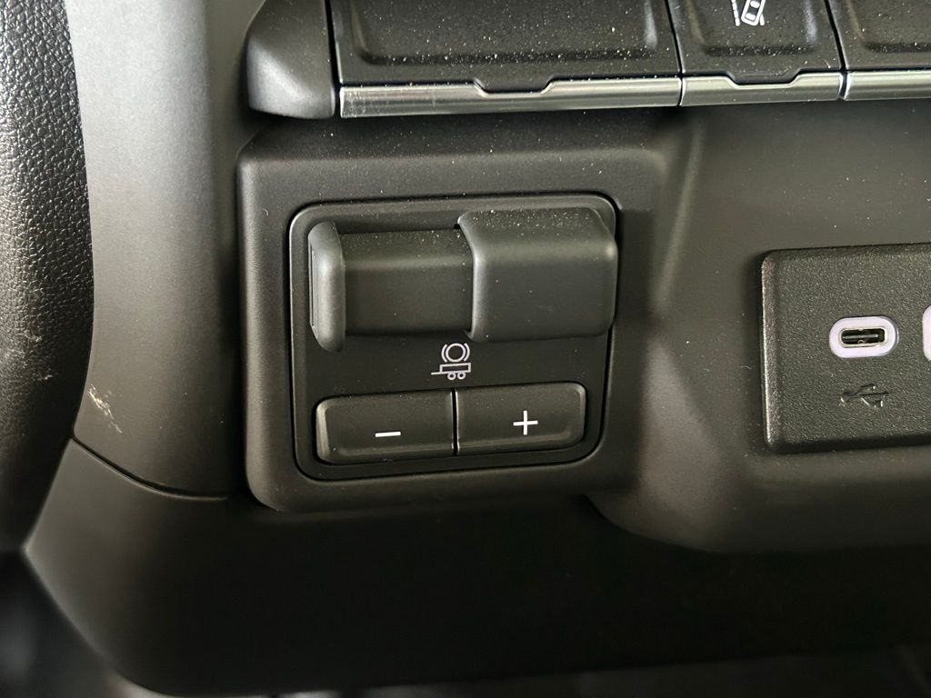 New 2026 Summit White Chevrolet Work Truck image 47