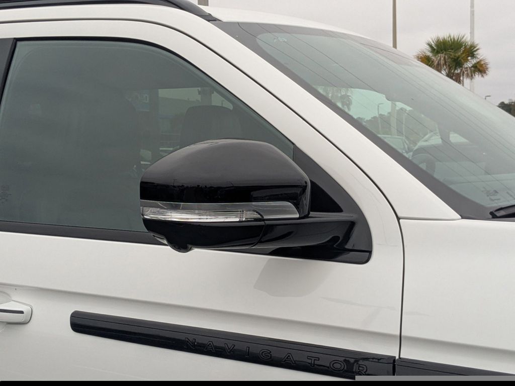 2025 Lincoln Navigator Reserve L