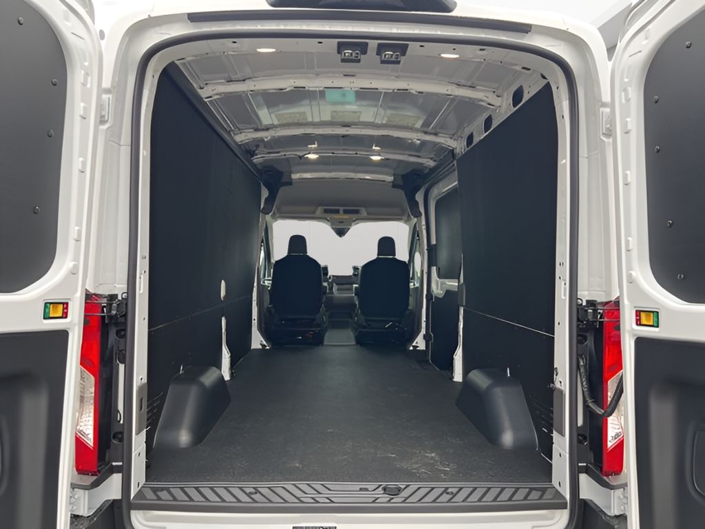 2026 Ford Transit-250