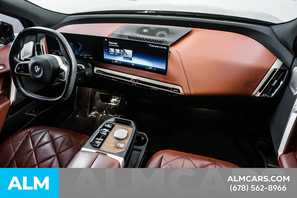 Used 2023 Black BMW M60 image 21