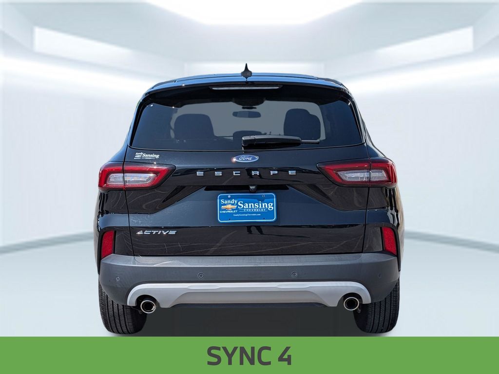 View vehicle photo 5