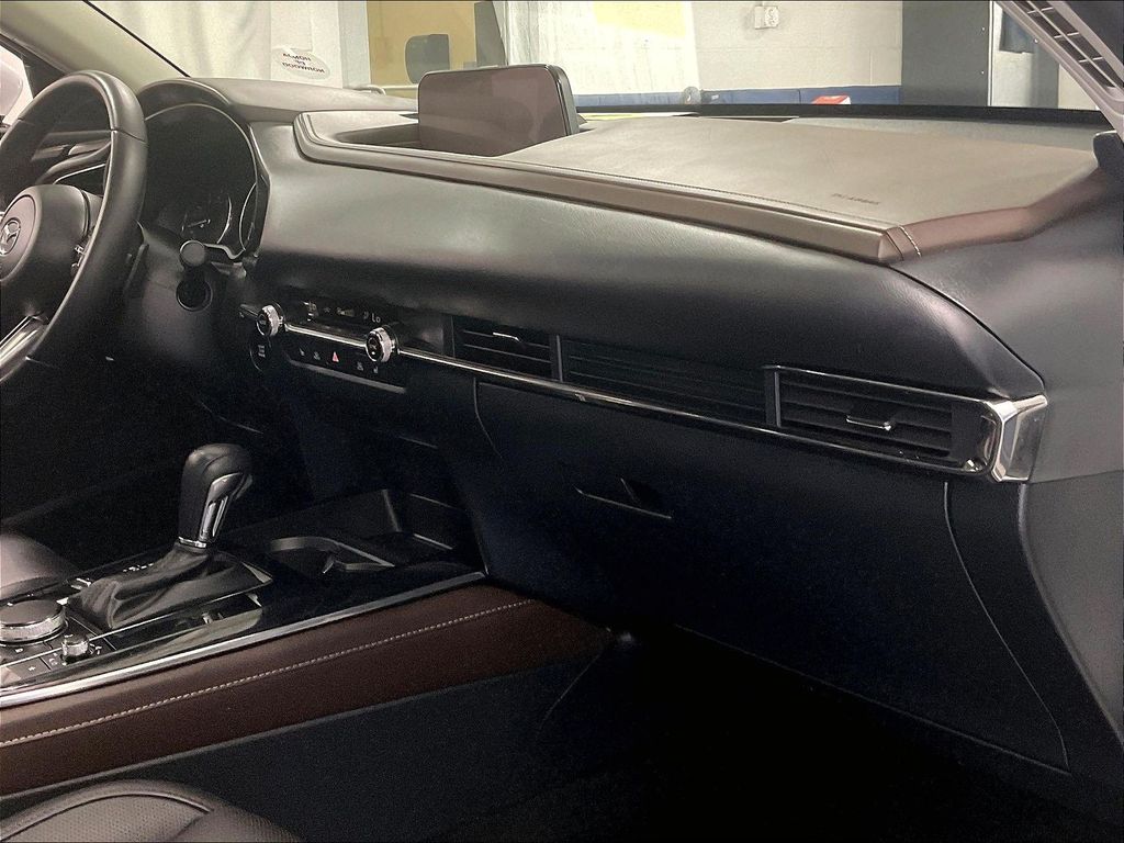 2023 Mazda CX-30 — photo 14