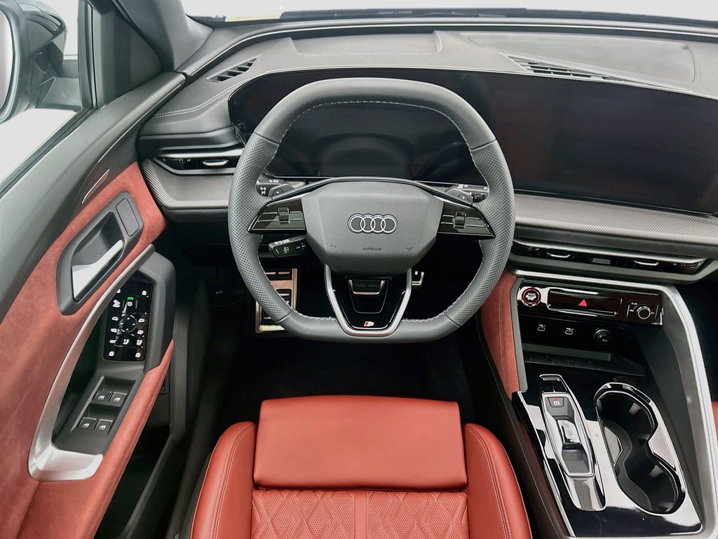 Thumbnail: 2026 Audi SQ5 - 10