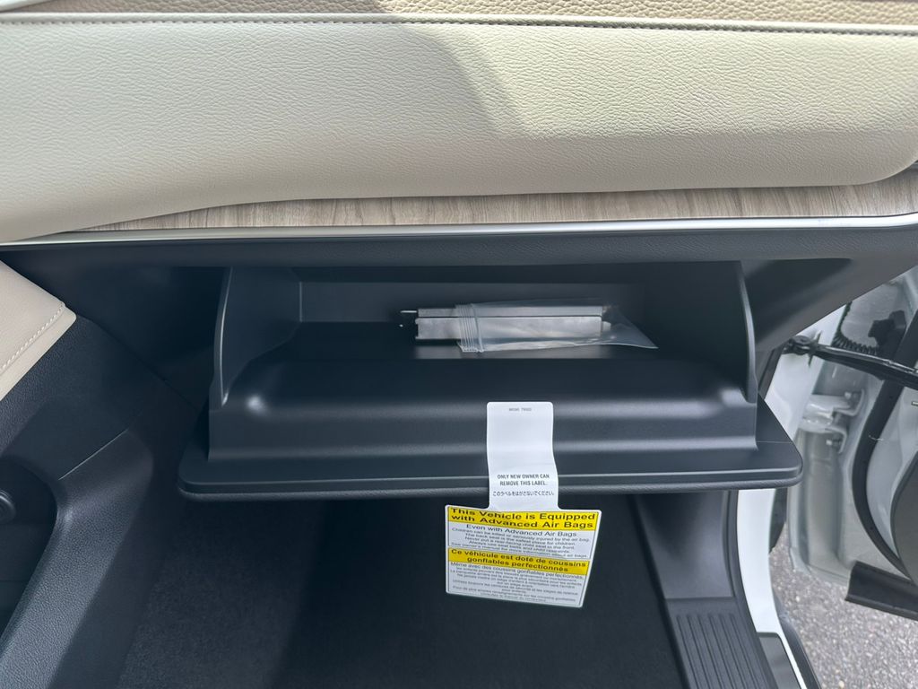 2025 Nissan Armada Platinum