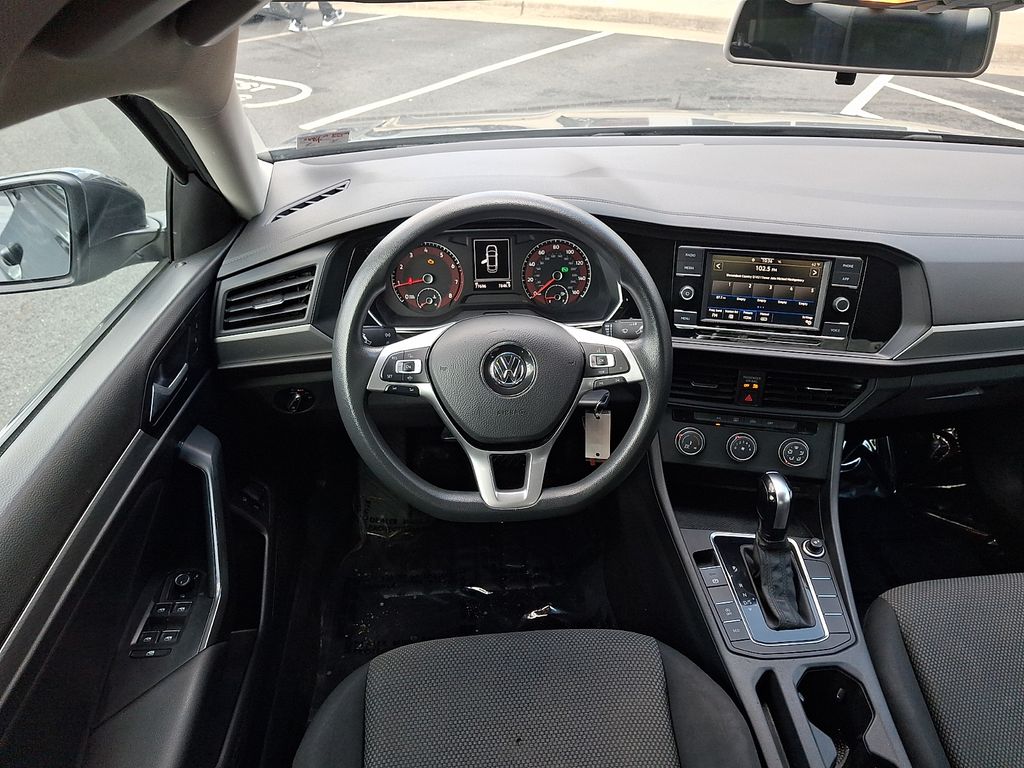 Thumbnail: 2021 Volkswagen Jetta - 11