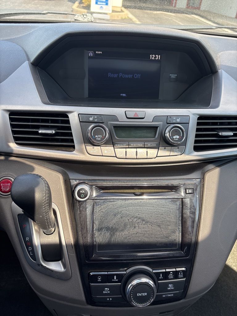 2015 Honda Odyssey Touring Elite photo 41