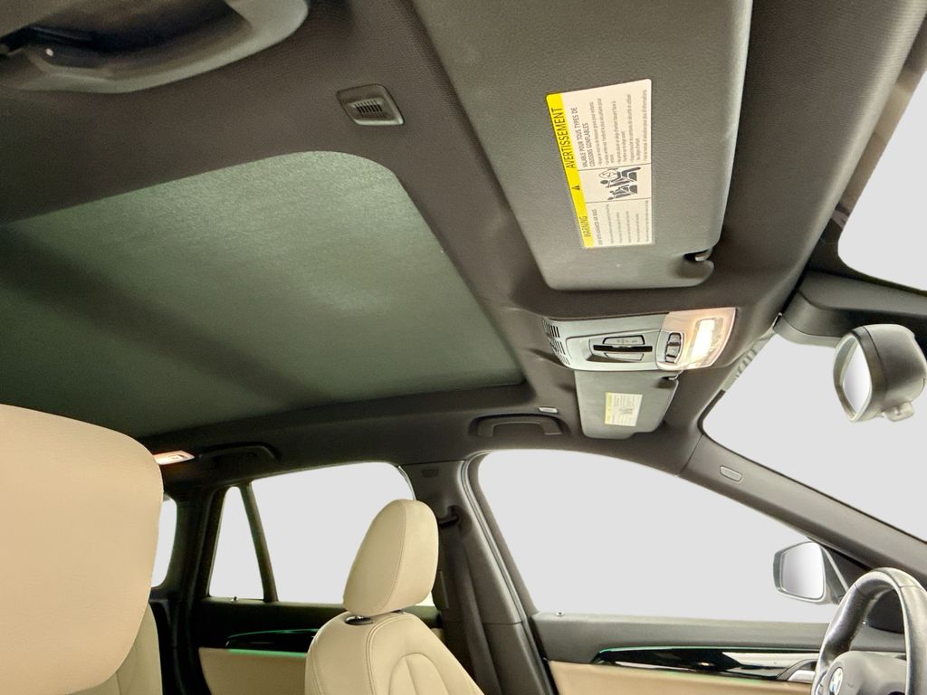 Thumbnail: 2020 BMW X1 - 17