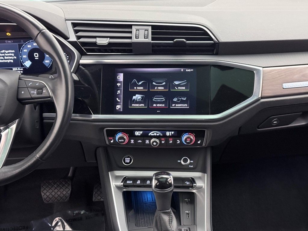 Thumbnail: 2021 Audi Q3 - 32