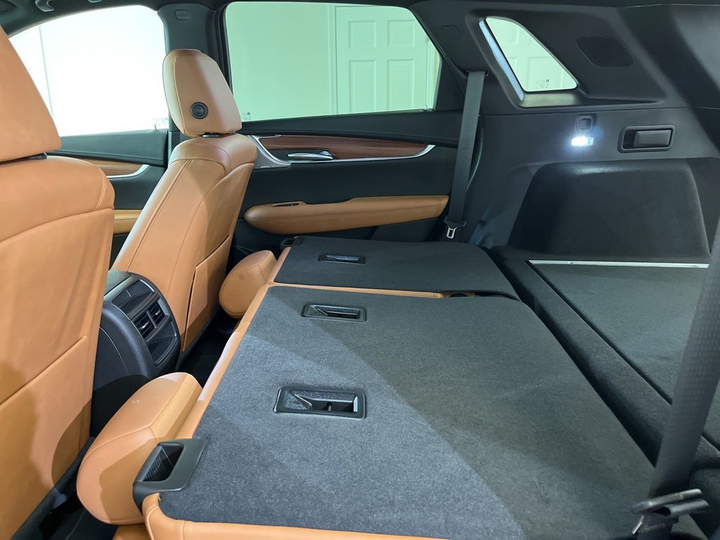 used 2023 Cadillac XT5 car, priced at $30,995