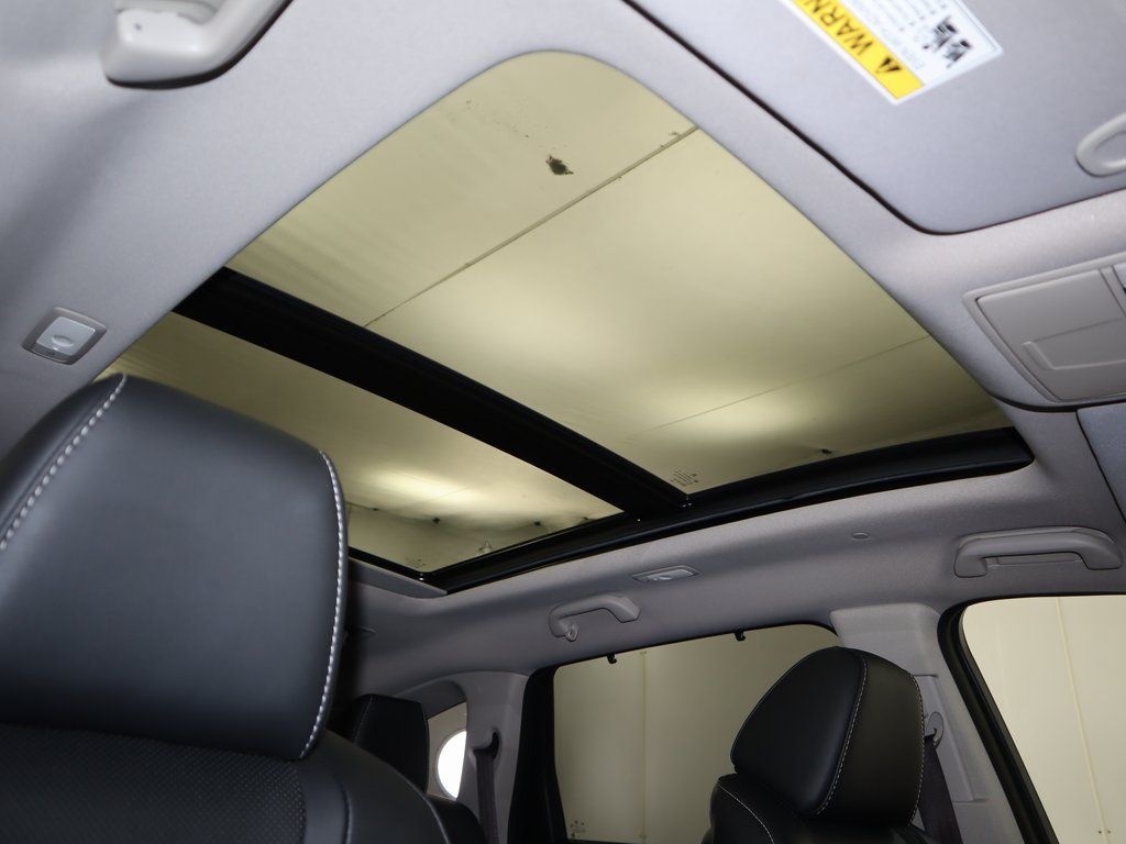 Thumbnail: 2023 Acura MDX - 19