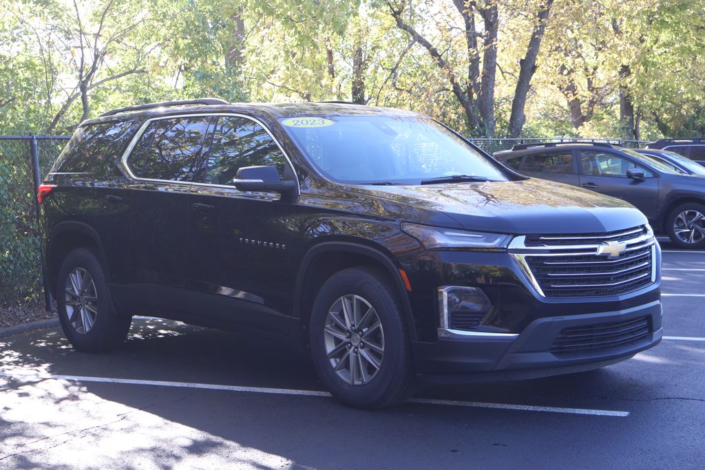 Thumbnail: 2023 Chevrolet Traverse - 12