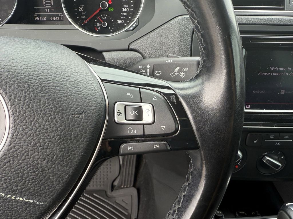 2017 Volkswagen Jetta 1.4T SE Black at Autostrade