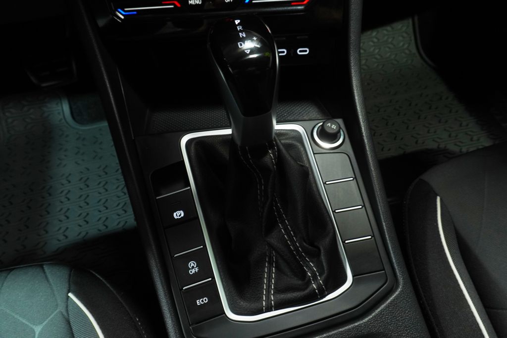 2026 Volkswagen Jetta Sport - Photo 16