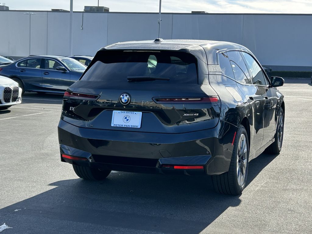 Thumbnail: 2026 BMW iX - 5