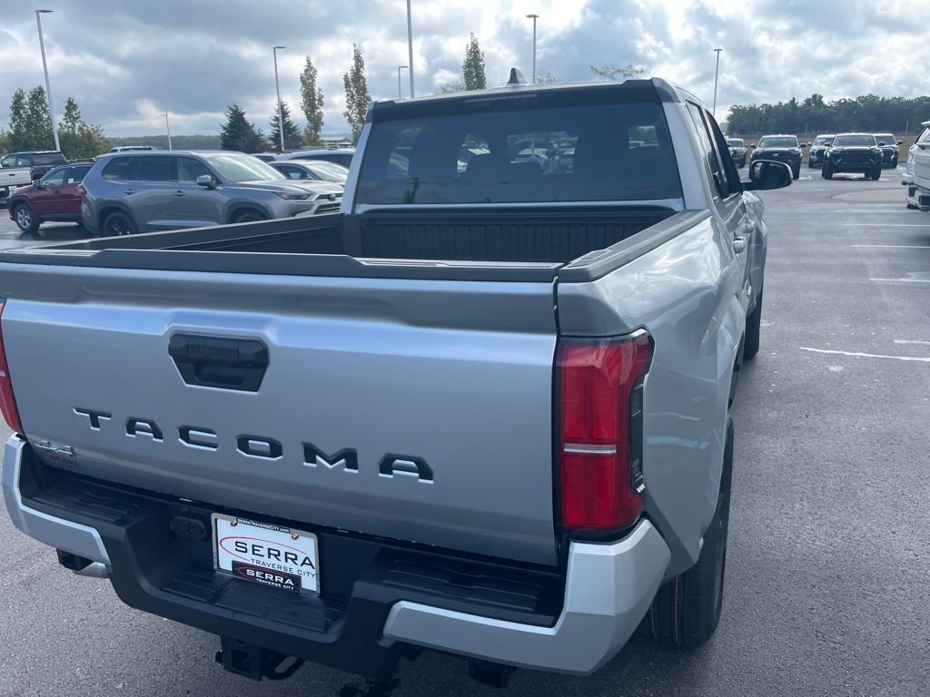 2025 Toyota Tacoma SR5 Double Cab photo 10