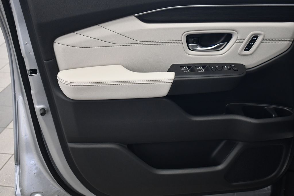 Thumbnail: 2026 Honda Pilot - 8