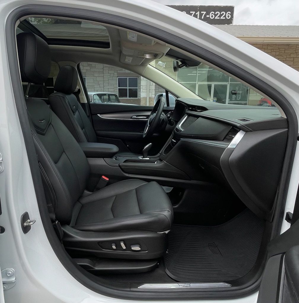 2018 Cadillac XT5 Luxury White at Bayway Cadillac of The Woodlands