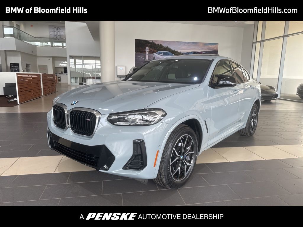 Thumbnail: 2025 BMW X4 - 1