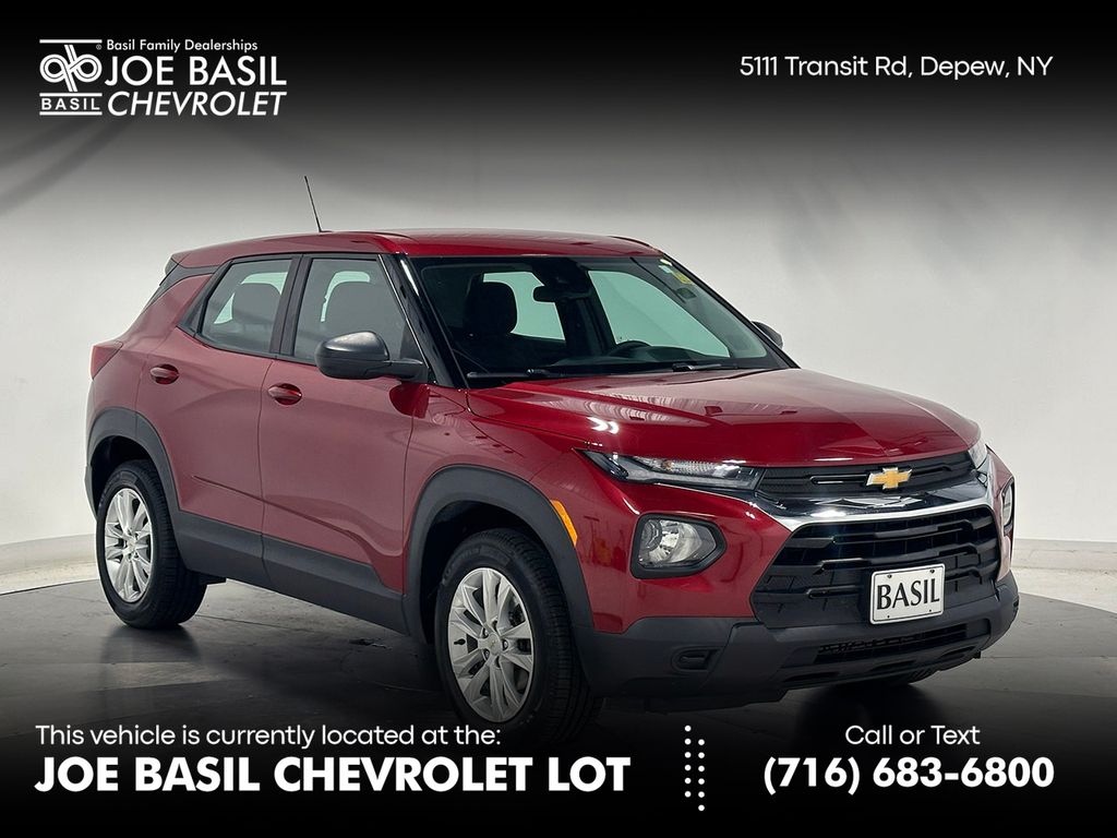Scarlet Red Metallic 2021 Chevrolet Trailblazer SUV / Crossover Four-Wheel Drive 9-Speed Automatic