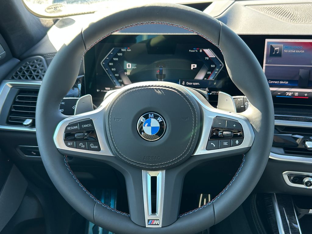 Thumbnail: 2026 BMW X7 - 18