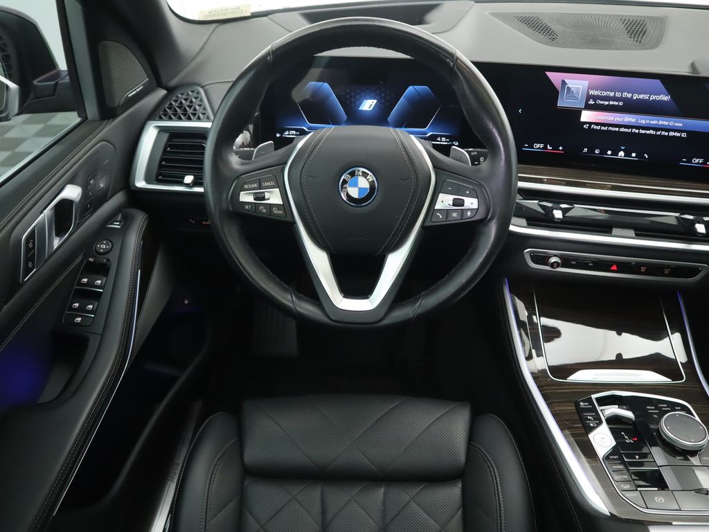 Thumbnail: 2024 BMW X5 - 10