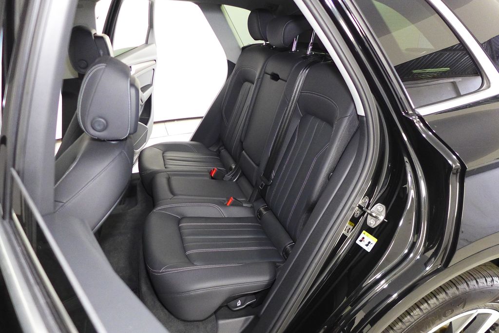 Thumbnail: 2023 Audi Q5 - 20