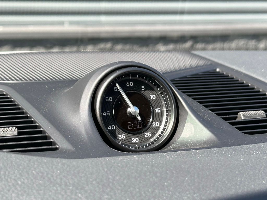 Thumbnail: 2026 Porsche Cayenne - 32