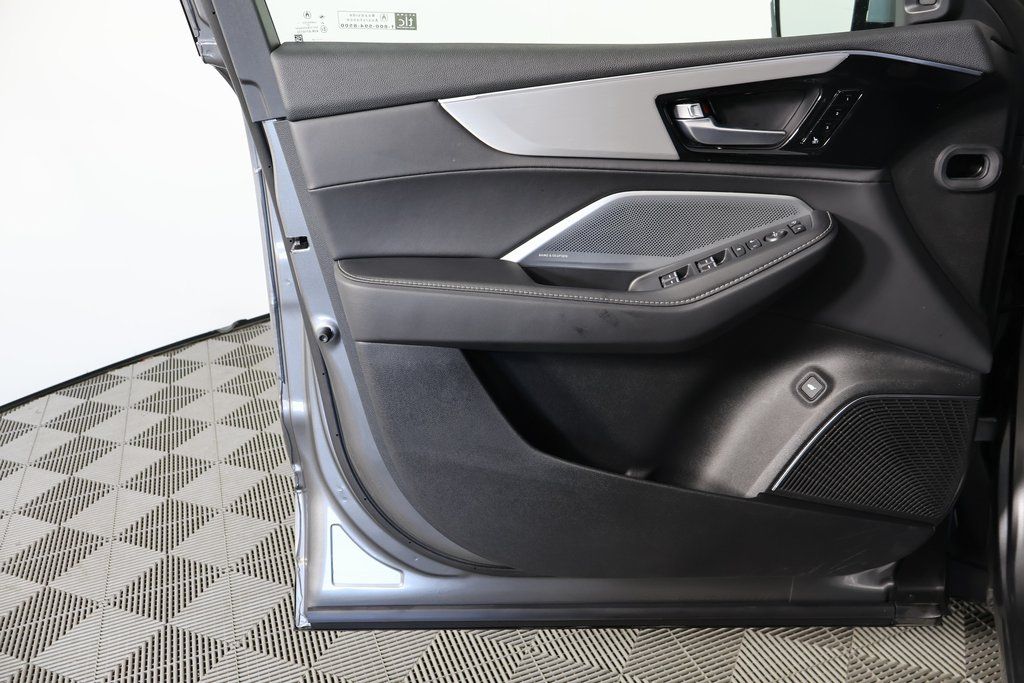 Thumbnail: 2025 Acura MDX - 12