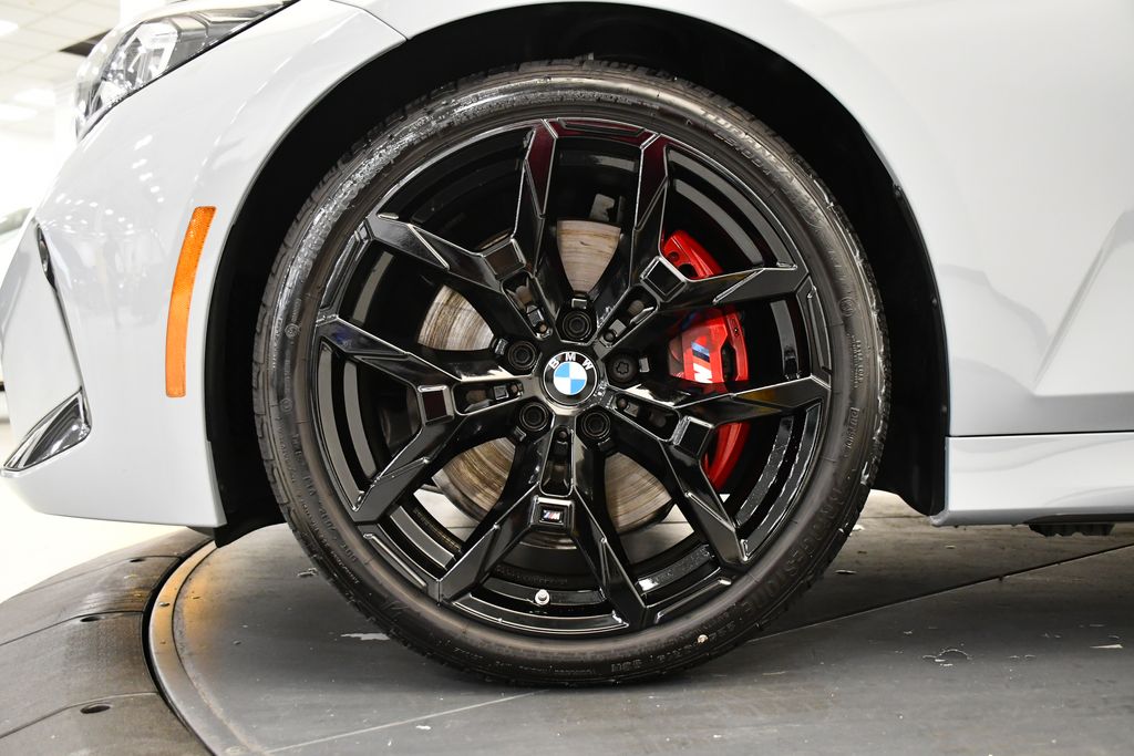 Thumbnail: 2025 BMW 3 Series - 13