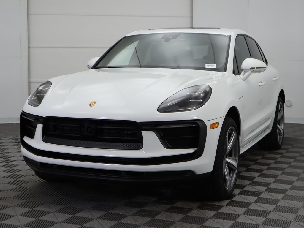 2024 Porsche Macan  -
                Phoenix, AZ