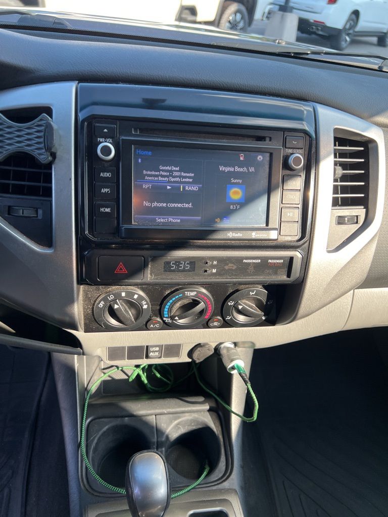 2014 Toyota Tacoma PreRunner photo 11