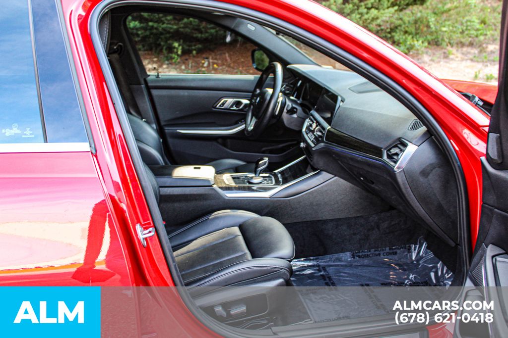 Used 2022 Red BMW 330i xDrive image 18